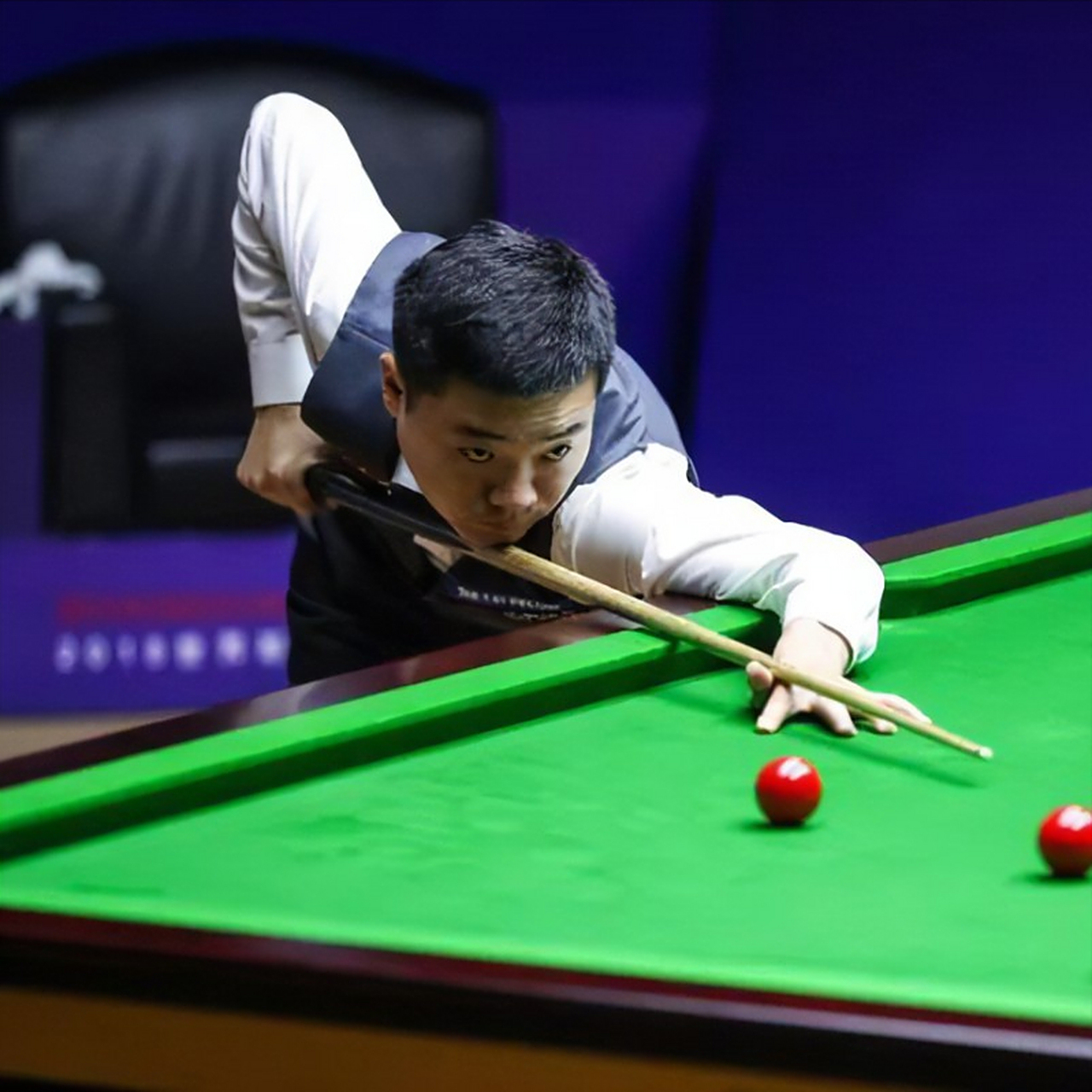 使青岛球员 使青岛球员