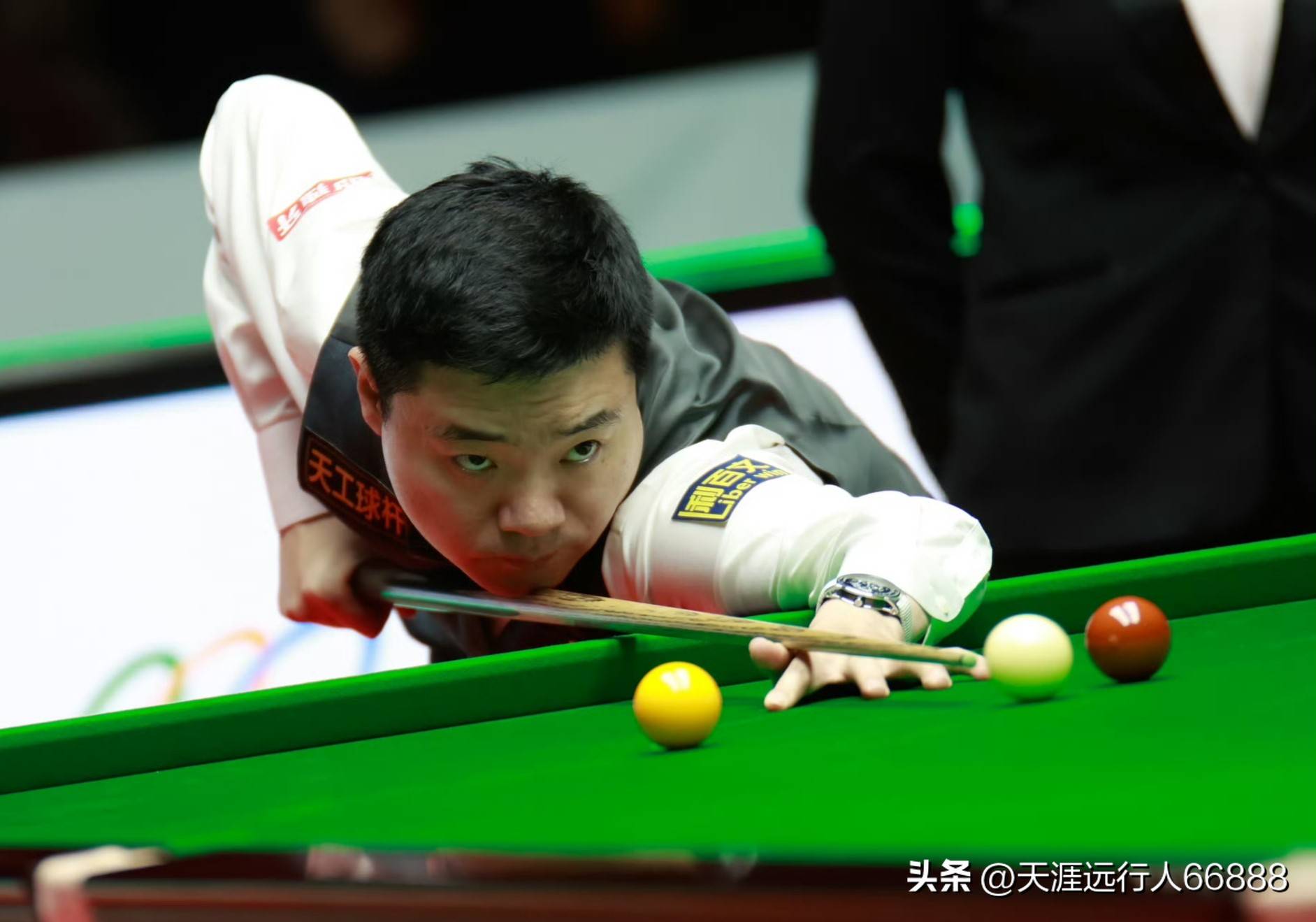 在距国际大 在距国际大